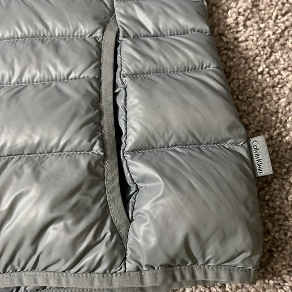 Grey Calvin Klein vest - Picture 2 of 6